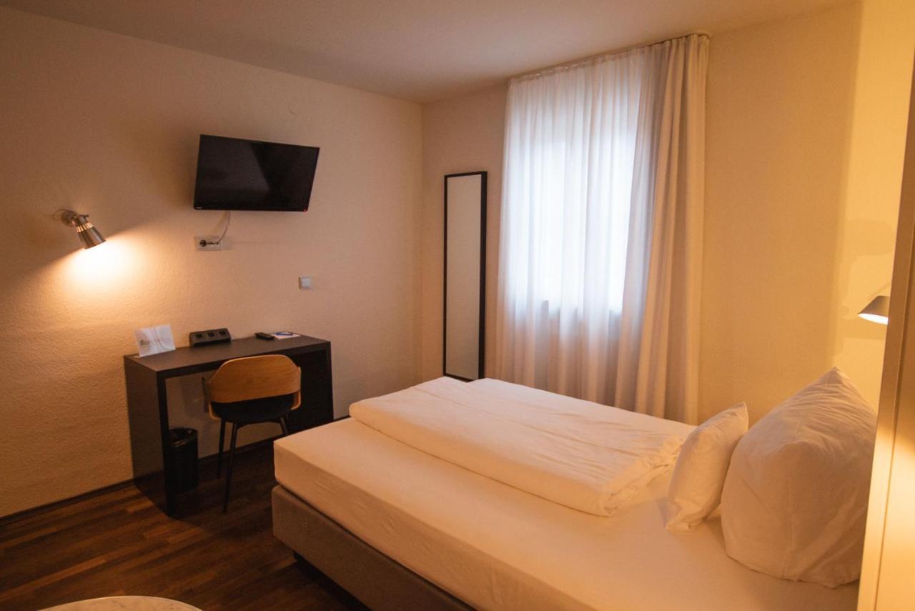 Hotel Am Main Файтсхёххайм Экстерьер фото